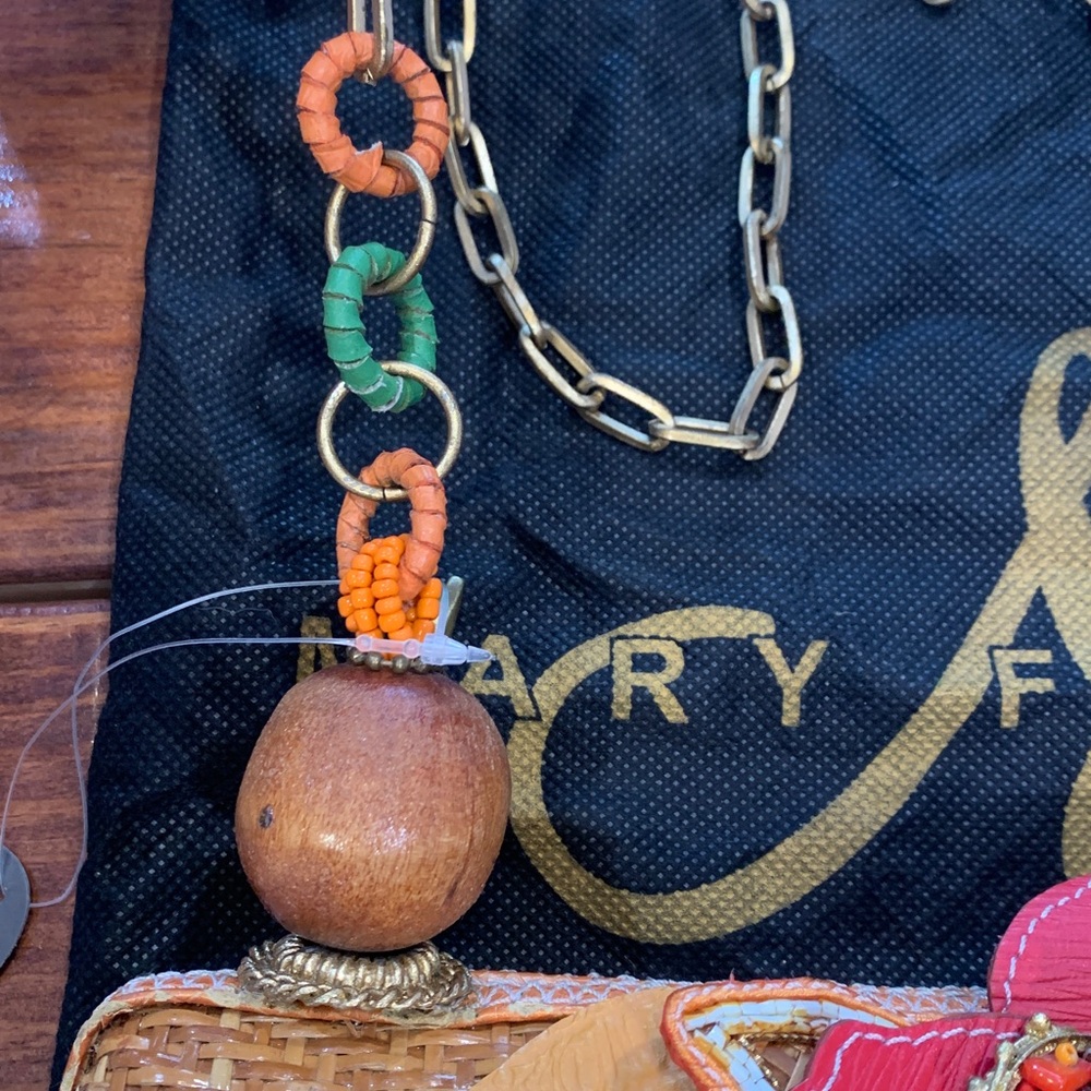 Mary Frances "Hibiscus" handbag - Picture 6 of 17
